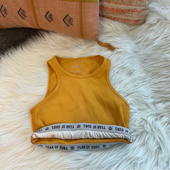 Bandier X Year of Ours Gold Ribbed Sports Bra - Picture 4 of 6